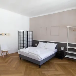 Josef's I Kaiserzeit I 02 Appartement