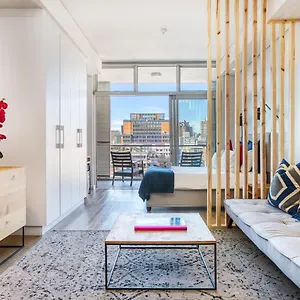 https://city-view-balcony-apartment.hotels-capetown.com
